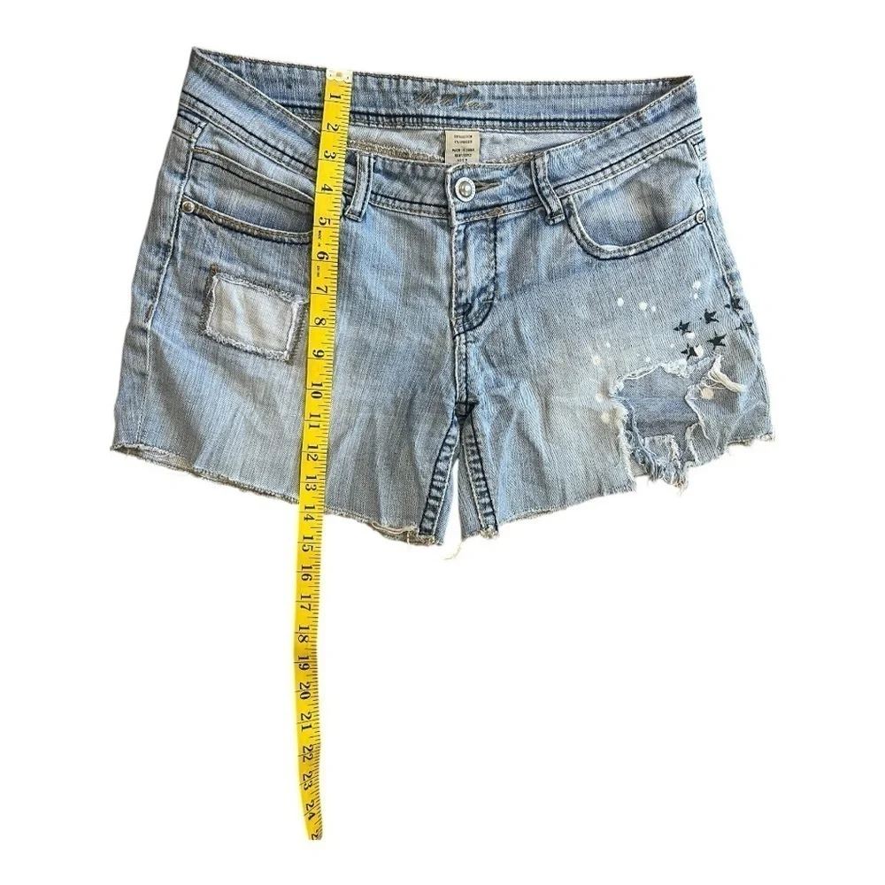 Apollo Jeans Distressed Shorts Size 9 Women NWT